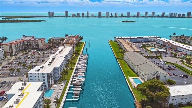 3 of 36 - 104 Paradise Harbour Blvd #104, North Palm Beach, FL