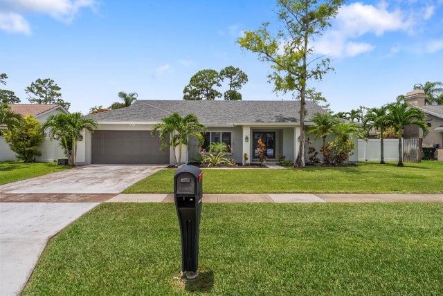 1 of 43 - 14068 Greentree Dr, Wellington, FL