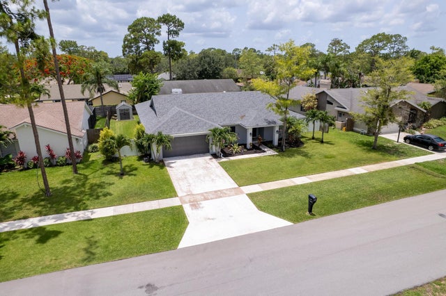 2 of 43 - 14068 Greentree Dr, Wellington, FL
