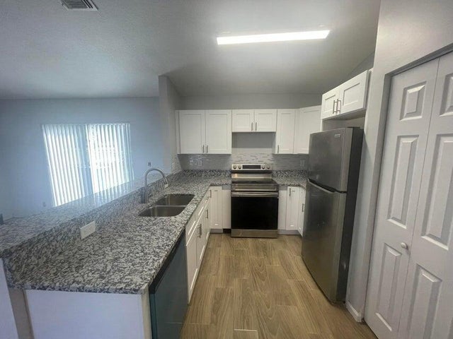 2 of 14 - 1105 W 9th St, Riviera Beach, FL