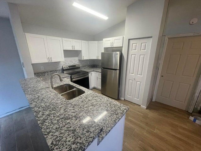 4 of 14 - 1105 W 9th St, Riviera Beach, FL