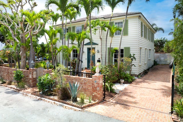 2 of 55 - 284 Queens Court, West Palm Beach, FL