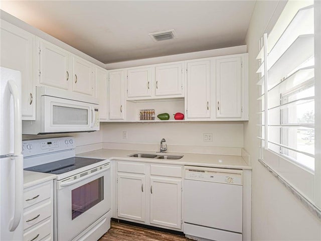 5 of 36 - 76 Royal Oak Drive #205, Vero Beach, FL