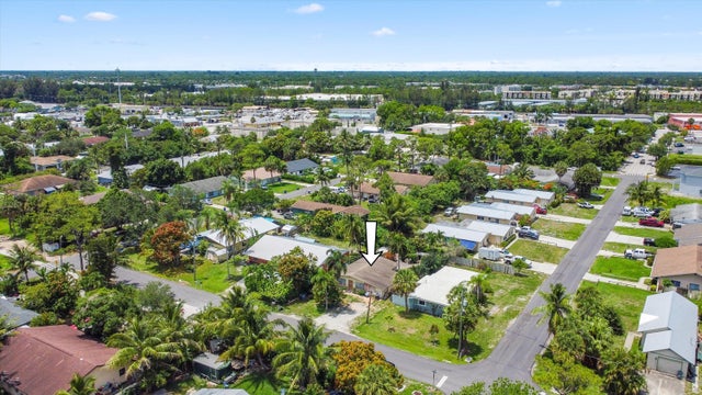 1 of 17 - 3044 Se Camino Av, Stuart, FL