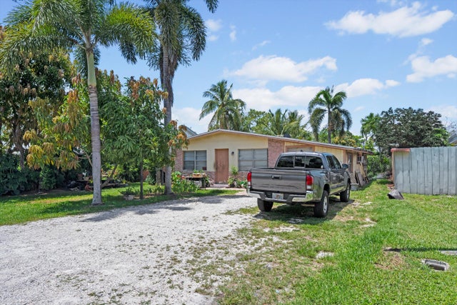3 of 17 - 3044 Se Camino Av, Stuart, FL
