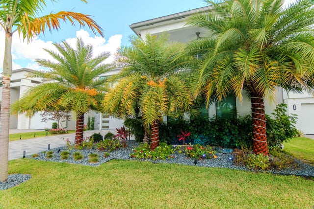 2 of 81 - 8305 Fishhawk Falls Ct, Boca Raton, FL