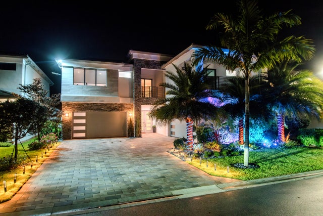 4 of 81 - 8305 Fishhawk Falls Ct, Boca Raton, FL