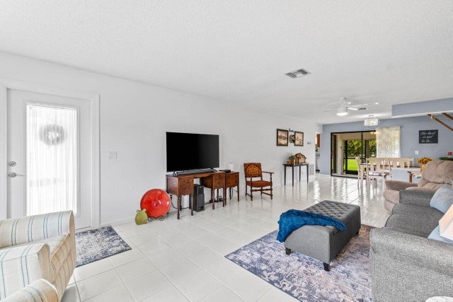 3 of 35 - 4260 Mango Tree Ct #b, Boynton Beach, FL