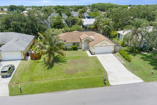 2 of 32 - 4525 Nw Glazbrook Street, Port Saint Lucie, FL