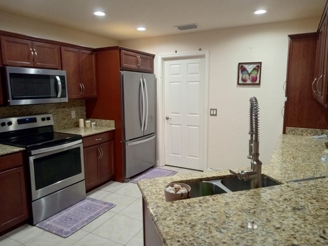 3 of 15 - 2 Antigua Lane, Port Saint Lucie, FL