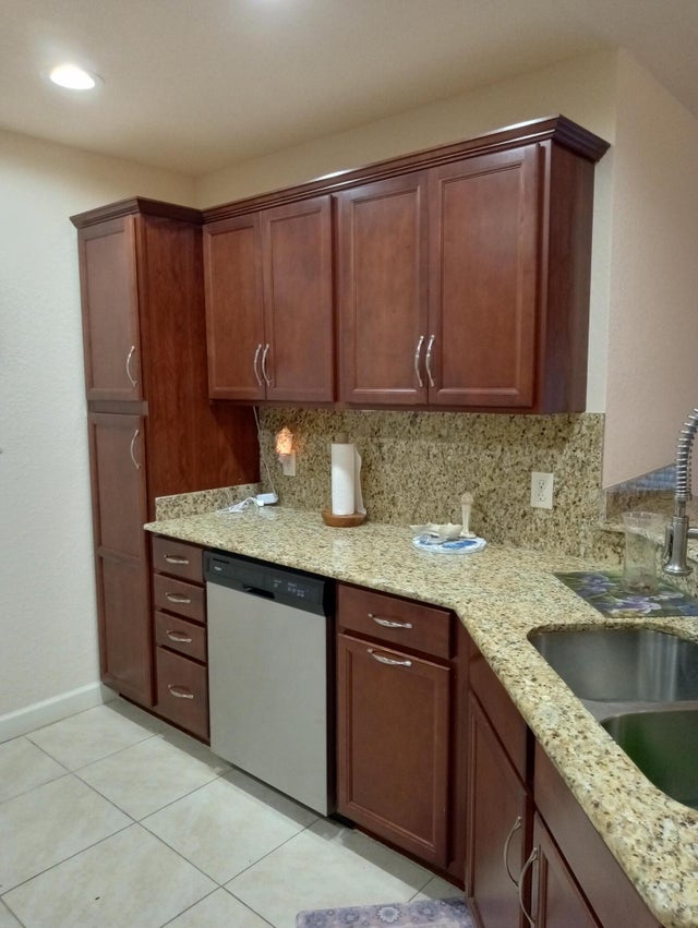 4 of 15 - 2 Antigua Lane, Port Saint Lucie, FL