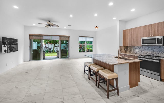 3 of 48 - 4829 Pointe Midtown Road #4829, Palm Beach Gardens, FL