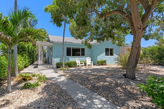1 of 22 - 1120 N Palmway, Lake Worth Beach, FL