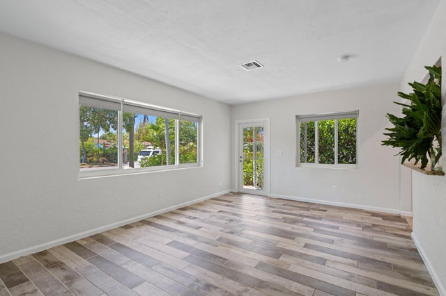 3 of 22 - 1120 N Palmway, Lake Worth Beach, FL