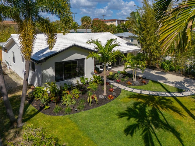2 of 29 - 1501 S Palmway, Lake Worth, FL