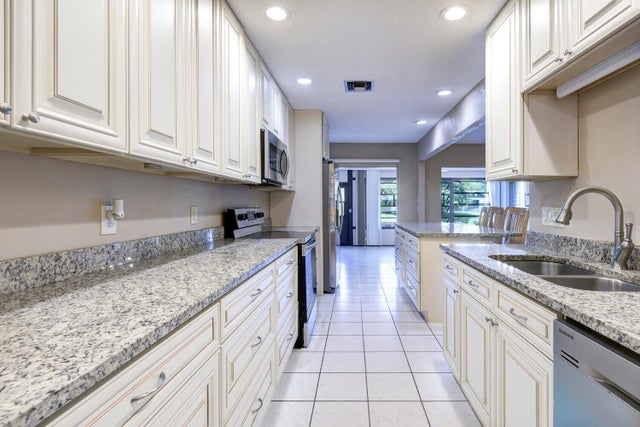 1 of 26 - 116 Village Walk Drive, Royal Palm Beach, FL