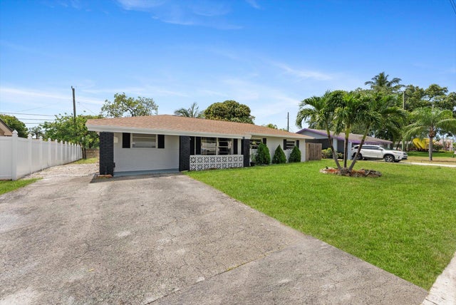 2 of 32 - 4501 N Australian Avenue, West Palm Beach, FL