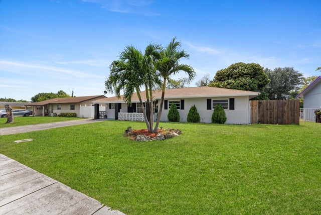 3 of 32 - 4501 N Australian Avenue, West Palm Beach, FL