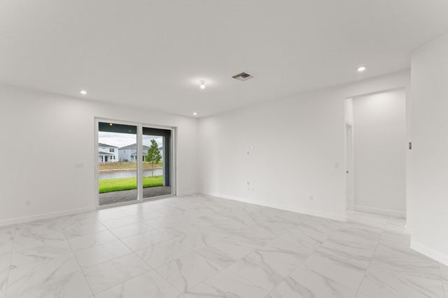 4 of 15 - 14483 Sw Woodford Wy, Port Saint Lucie, FL