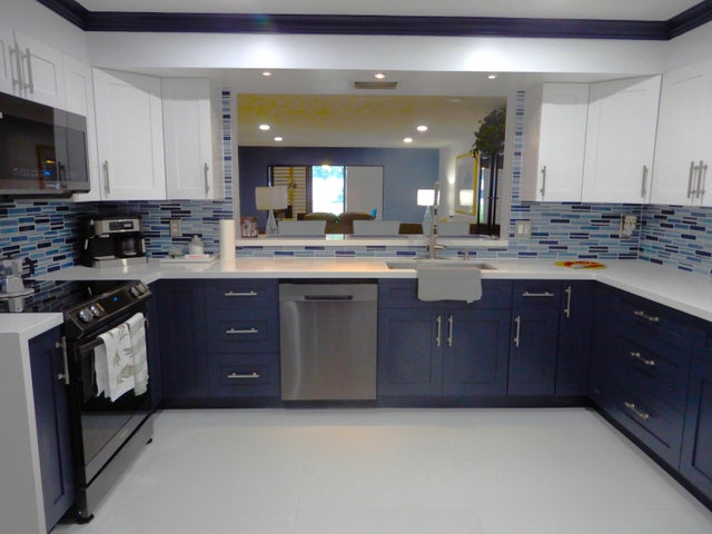 4 of 30 - 9692 Sills Dr E #103, Boynton Beach, FL