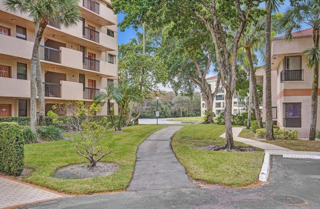 4 of 85 - 2768 Carambola Cir S #301, Coconut Creek, FL