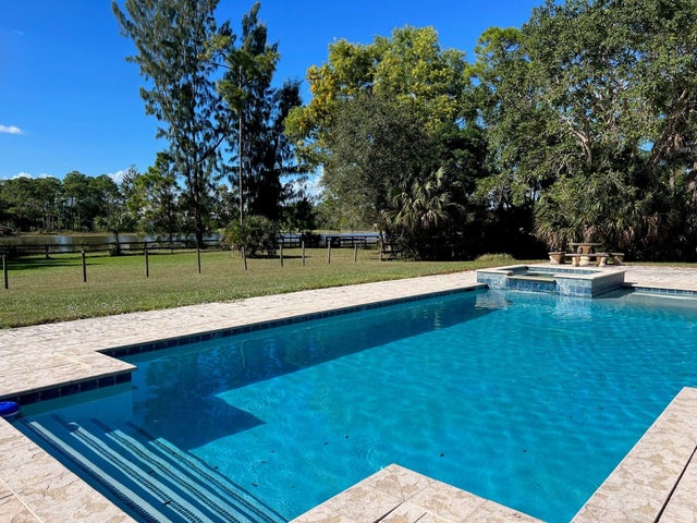 3 of 11 - 5775 Reynolds Rd, Lake Worth, FL