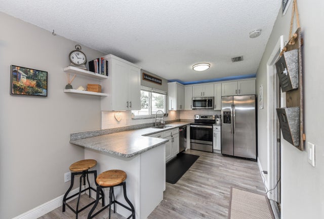 2 of 35 - 1967 Se Dranson Cir, Port Saint Lucie, FL