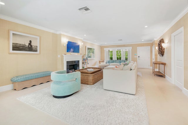 4 of 18 - 240 El Dorado Lane, Palm Beach, FL