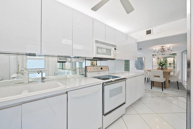 4 of 26 - 2760 S Ocean Boulevard #416, Palm Beach, FL