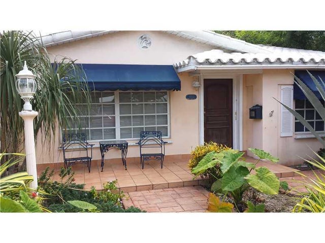 4 of 14 - 3512 Ne 27th St, Fort Lauderdale, FL