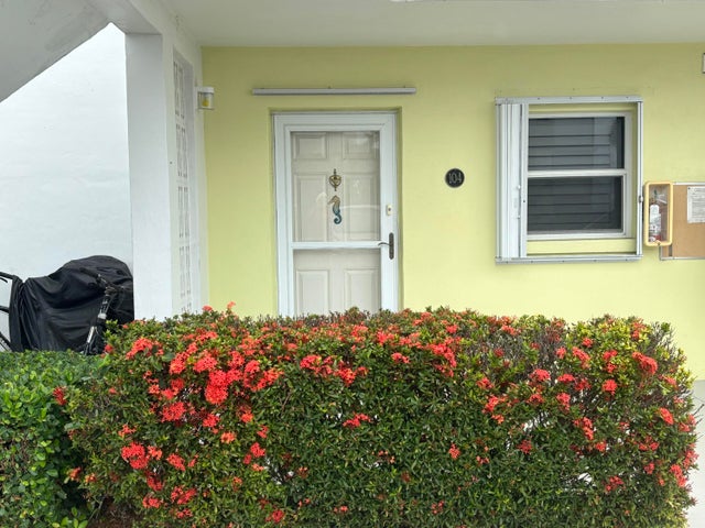 2 of 41 - 1309 Bayshore Drive #104, Fort Pierce, FL