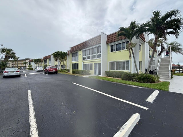 4 of 41 - 1309 Bayshore Drive #104, Fort Pierce, FL