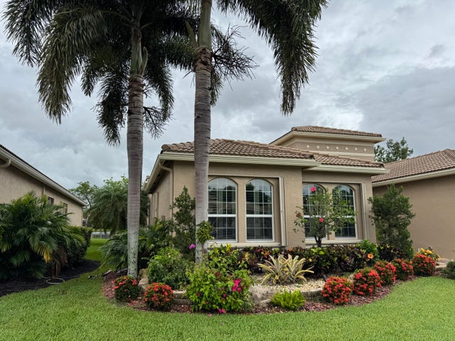 2 of 42 - 10469 Whitewind Circle, Boynton Beach, FL