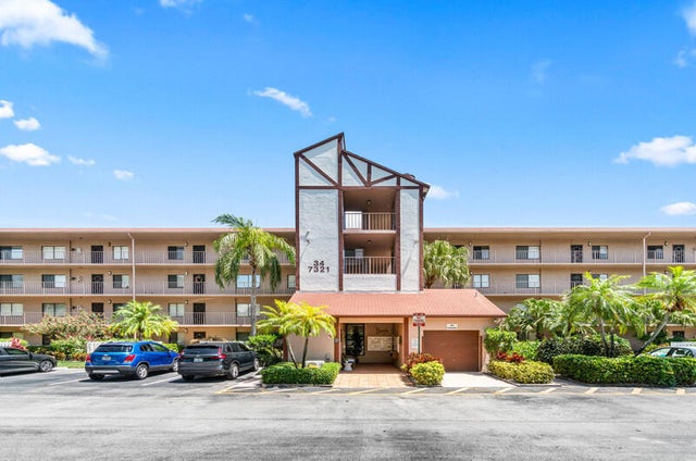2 of 40 - 7321 Amberly 306 Lane #306, Delray Beach, FL