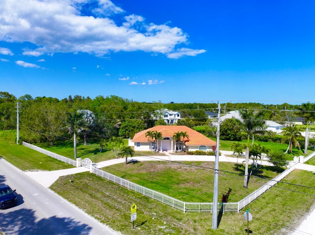 3 of 9 - 17477 69th St N, Loxahatchee, FL