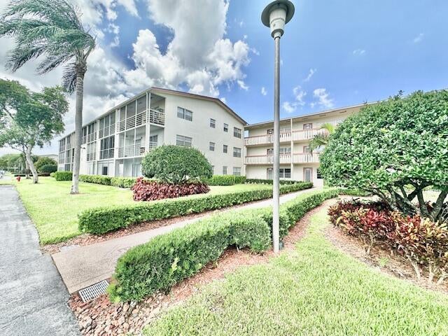 1 of 35 - 187 Preston E, Boca Raton, FL