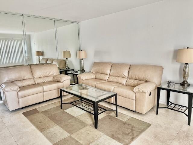 5 of 35 - 187 Preston E, Boca Raton, FL