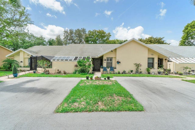 2 of 29 - 10900 Waterberry Ct, Boca Raton, FL