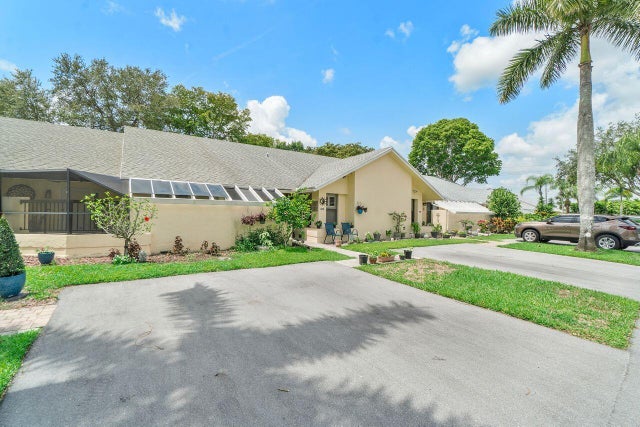 3 of 29 - 10900 Waterberry Ct, Boca Raton, FL