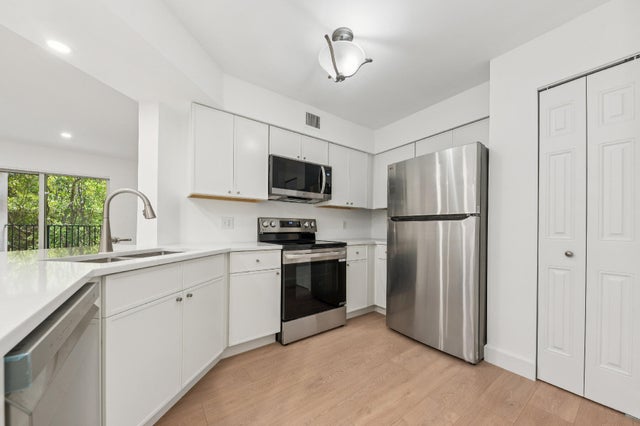5 of 18 - 400 Scotia Drive #303, Hypoluxo, FL