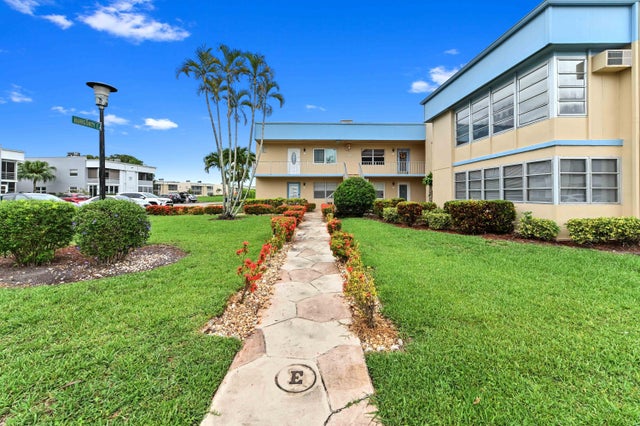 1 of 36 - 196 Burgundy E, Delray Beach, FL