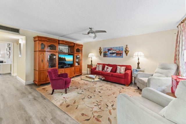 3 of 36 - 196 Burgundy E, Delray Beach, FL