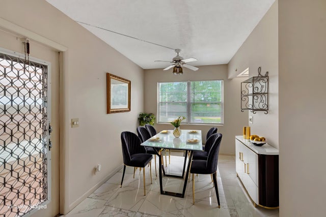 5 of 91 - 393 Fanshaw J, Boca Raton, FL