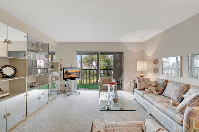 4 of 80 - 6585 Kensington Lane #307, Delray Beach, FL