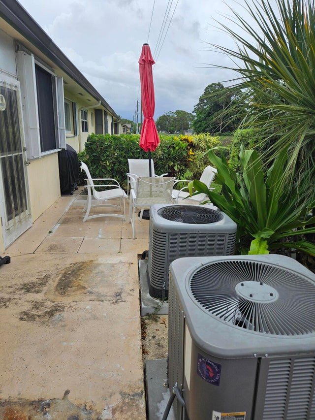 4 of 34 - 2941 Crrosley Drive W #e, West Palm Beach, FL