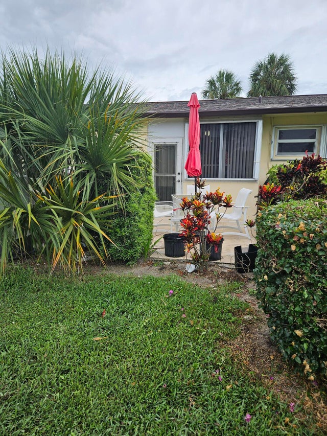 5 of 34 - 2941 Crrosley Drive W #e, West Palm Beach, FL
