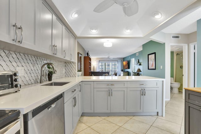 5 of 33 - 2731 Ne 14th Street Causeway #apt 702, Pompano Beach, FL