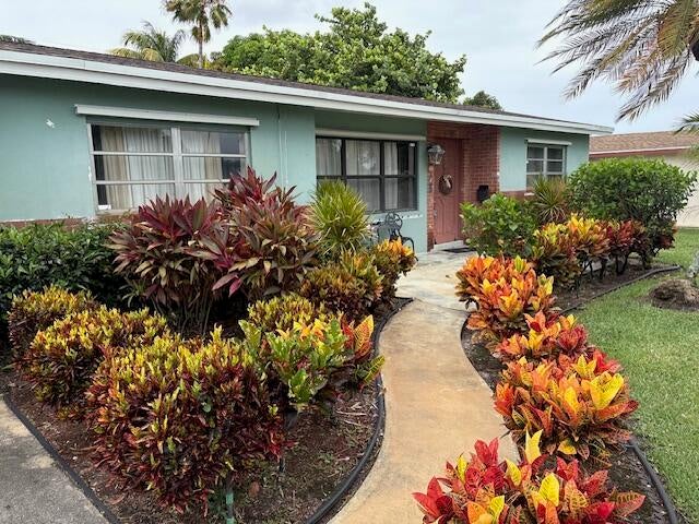 729 W Kalmia Drive, Lake Park