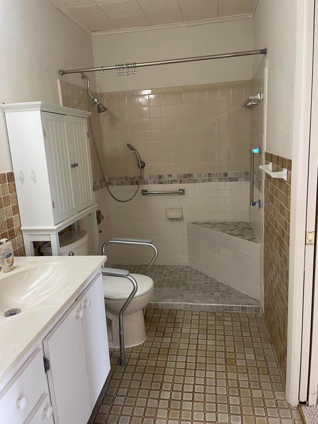 4 of 18 - 5800 Fernley Drive W #83, Greenacres, FL