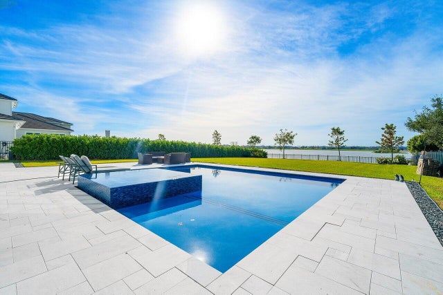 3 of 55 - 983 Hookline Circle, The Acreage, FL